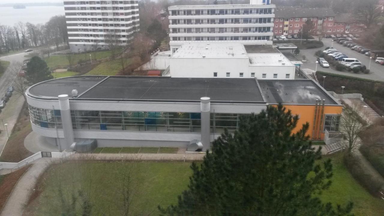 Ploen - Traumhafter Seeblick Buitenkant foto